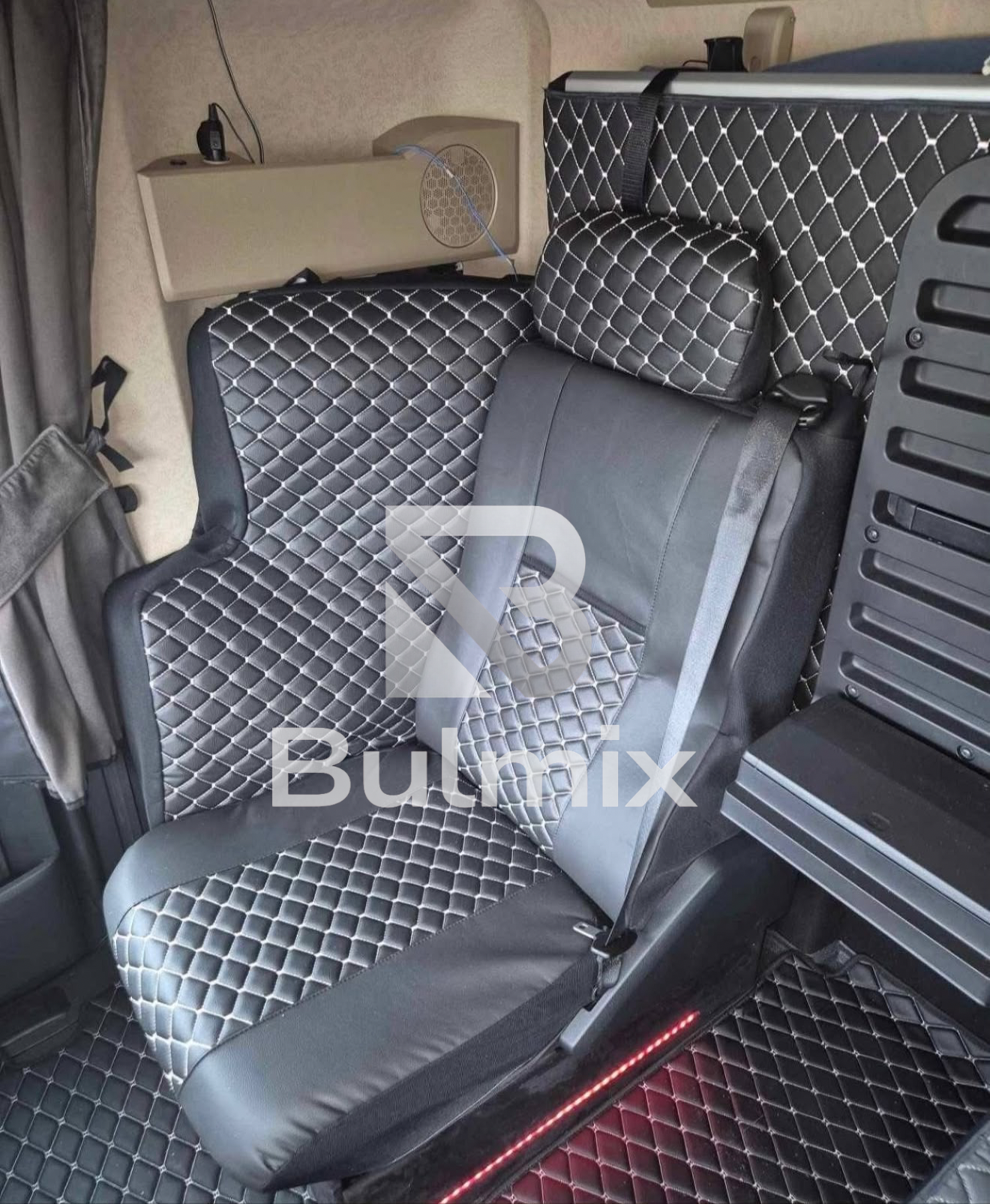 Калъфи за седалки за Mercedes Actros SOLOSTAR с зона за сядане