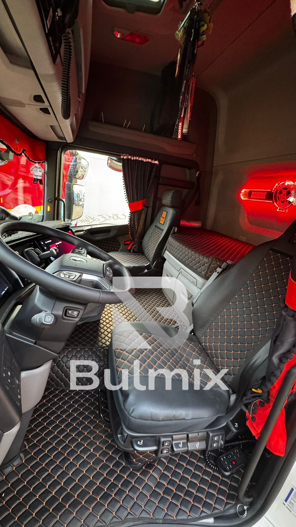 Предпазни капаци за врати за Scania R и S, комплект от 2 броя